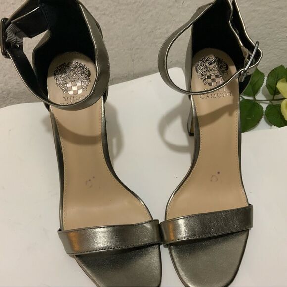 NEW Vince Camuto thick Heeled Sandals size 10/42 silver - Picture 7 of 12